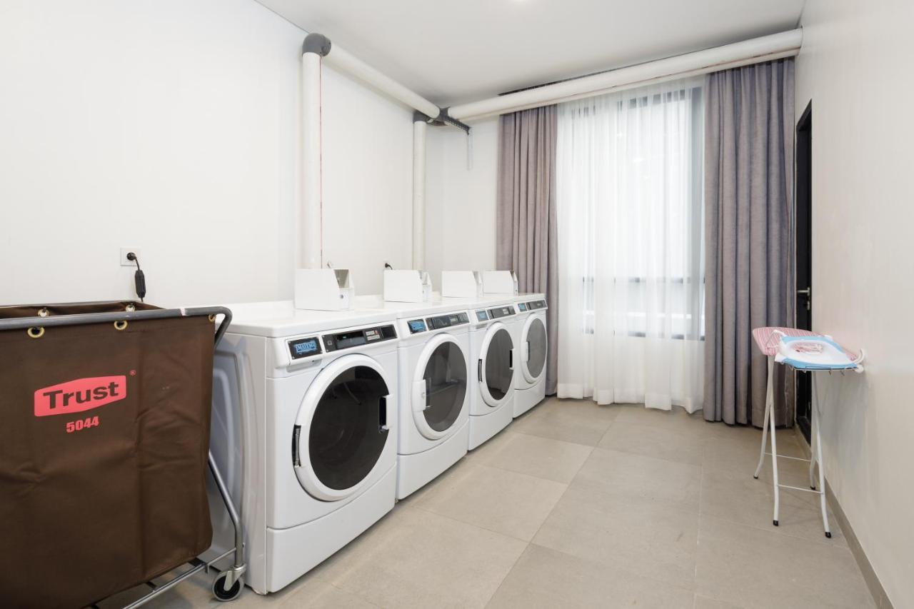 Joylive Bsd City Tangerang Eksteriør billede